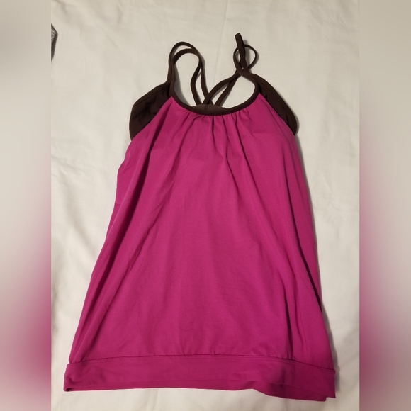 Athleta Tank Whith Built-in Bra Criss Cross Back Open Sides Size S - Picture 11 of 11